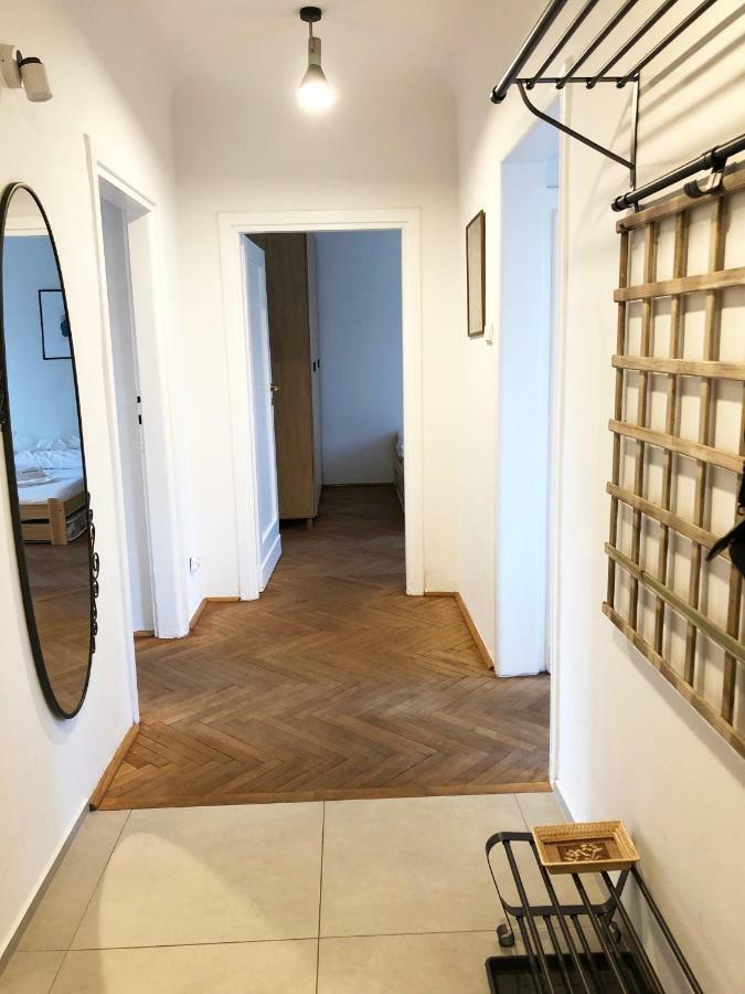 Apartment Aleja Niepodleglosci 245- 2br By Homeprime Warschau